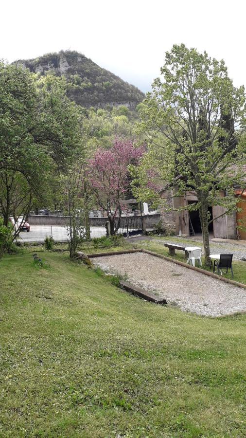 Les Tremieres Bed & Breakfast Saint-Paul-des-Fonts Ngoại thất bức ảnh