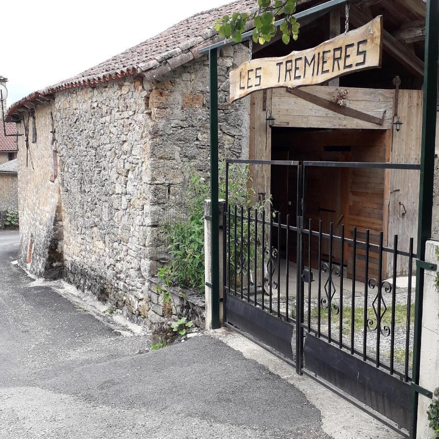 Les Tremieres Bed & Breakfast Saint-Paul-des-Fonts Ngoại thất bức ảnh